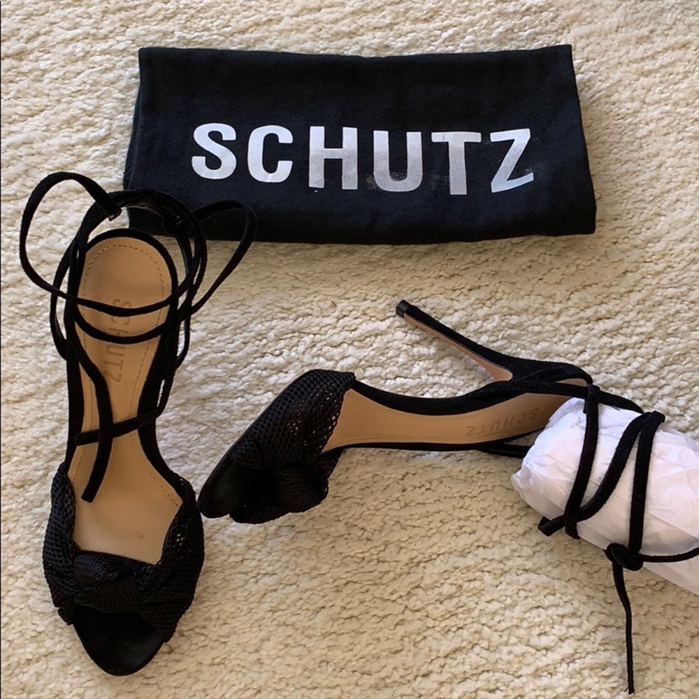 SCHUTZ Aurore in Suede Black